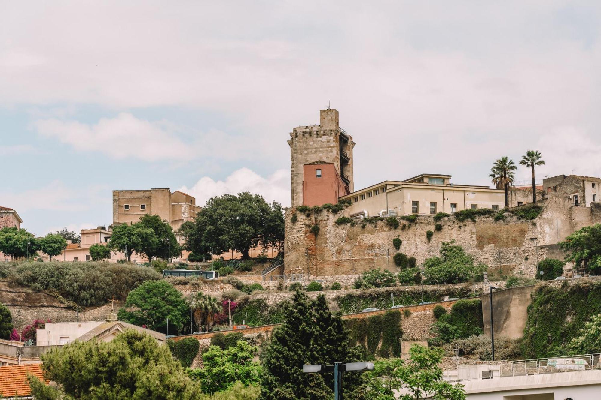 Willa Le Tre Grazie Cagliari Zewnętrze zdjęcie